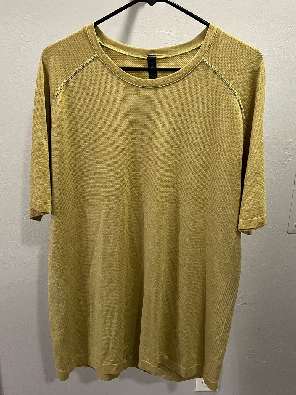 Lululemon Metal Vent Tech Short Sleeve